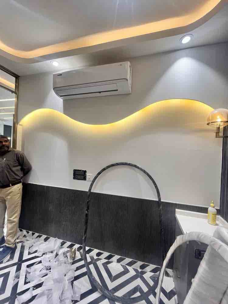 Commercial Interior Design gallery image 41
